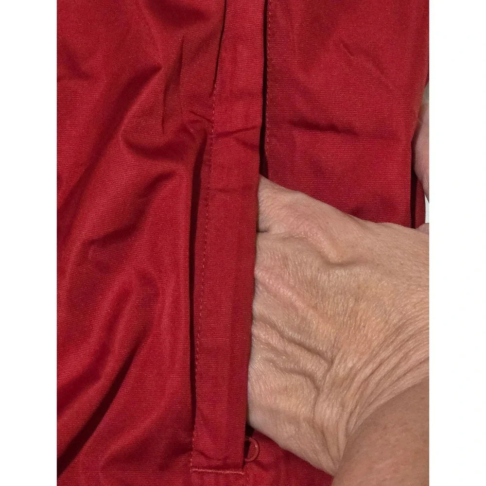 FootJoy Golf Vest Grand Forks Country Club Mens Red Sleeveless 1/4 Button Layers